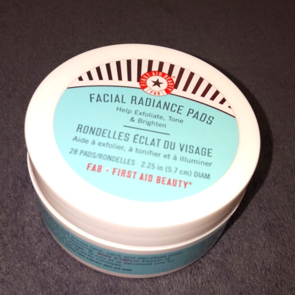 First Aid Beauty Other - Facial Radiance Pads